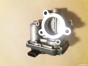 Corp accelerație Logan 2 MCV 2 Sandero 2 161204132R H8201547345 A2C93710200. Renault.  - imagine 2