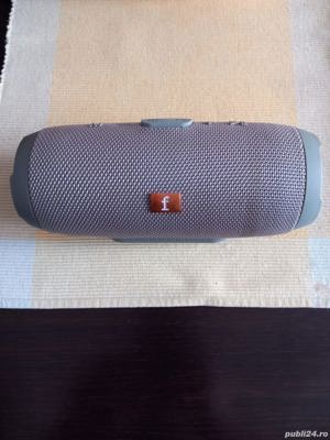 vind boxa bluetooth cu card si stic