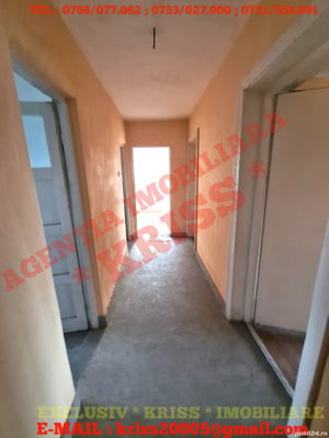 APARTAMENT E 3 Camere Decomandate Etaj P 1 BUZOEȘTI La 35 Km Pitești În Suprarafețe de 57 Mp. - imagine 3