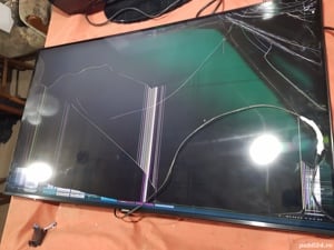 Dezmembrez  tv Samsung ue43tu8072u  