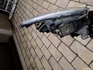 Far stanga Ford Kuga 2017-2019 - imagine 9