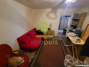 Casa in Ronat compartimentata in 2 apartamente cu intrari separate - imagine 11