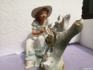 vand bibelou din portelan fetita si veverita - imagine 2