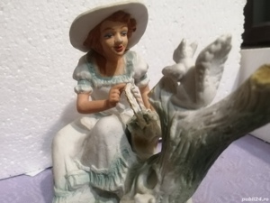 vand bibelou din portelan fetita si veverita - imagine 4