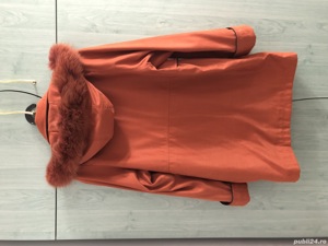 Haina dama caramizie, cu gluga si mesada detasabila, marimea 42
