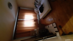 Vand apartament 5 camere pe 2 nivele, cu scara interioara - imagine 2