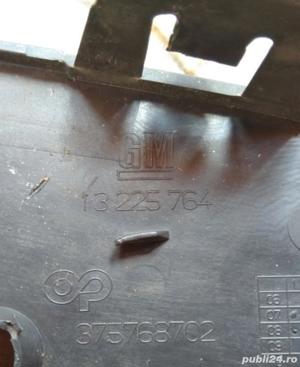 Grila proiector partea stanga Opel Astra H - imagine 3