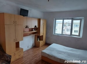 Închiriez Apartament 2 camere în Rovinari