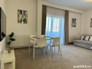 BV - Cazare Apartamente Regim Hotelier 1-2-3 Cam Zona Coresi Mall - imagine 3