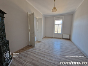 Apartament 3 camere renovat, ultracentral, etaj 3, cladirea Catedralei Catolice - imagine 2