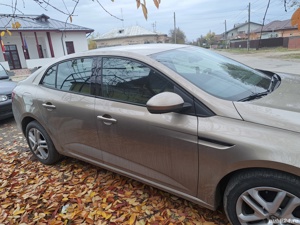 Vând Renault Megane 4 - imagine 3 Vând Renault Megane 4 - imagine 3