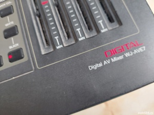 Vând consolă   mixer audio digital Panasonic WJ-AVE7 G   poze reale - imagine 5
