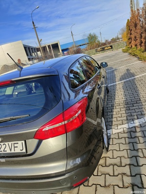 Ford Focus 1.5 TDCI break  - imagine 5