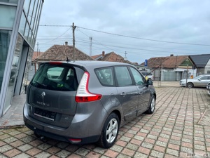Renault Grand Scenic - imagine 4