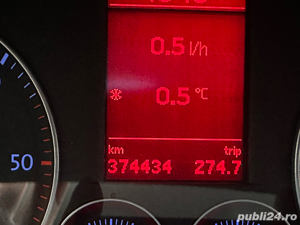 Vand URGENT VW Touran Highline 7 locuri 2.0 TDI BKD 140 CP proprietar - imagine 4