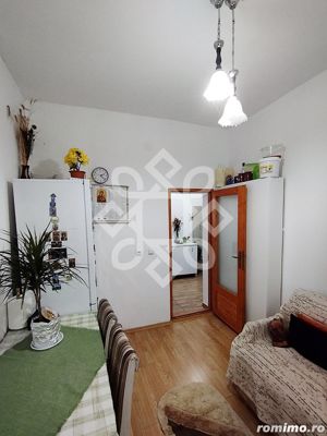 Apartament la casa cu 3 camere zona centrala - imagine 7