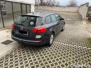 Vând Opel Astra J, motor 1.6 Diesel, an fabricație 2016, înmatriculată, stare bună de funcționare. - imagine 2