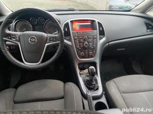 Vând Opel Astra J, motor 1.6 Diesel, an fabricație 2016, înmatriculată, stare bună de funcționare. - imagine 5