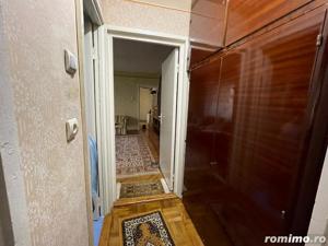 Apartament spatios, intr-un bloc izolat, zona fiind una linistita. - imagine 18