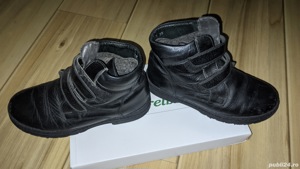 Ghetute din piele, nr. 35 - imagine 2