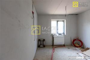 Casa la gri si teren 1070 mp, loc Dumbrava(Itesti), jud Bacau - imagine 18