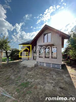 Casa la gri si teren 1070 mp, loc Dumbrava(Itesti), jud Bacau - imagine 4