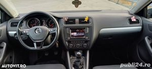 Volkswagen Jetta - imagine 4