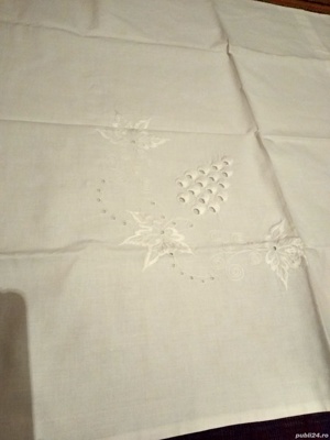 Fata perna brodata noua - imagine 3