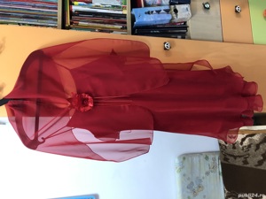Rochie de matase cu voal si floare rosie, pentru ocazii speciale - imagine 2