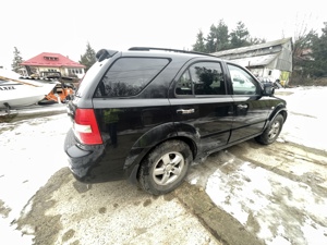 Dezmembrez Kia Sorento Facelift 2.5 4x4 D4CB 125kW 170CP Euro 4 Negru an 2008 - imagine 6