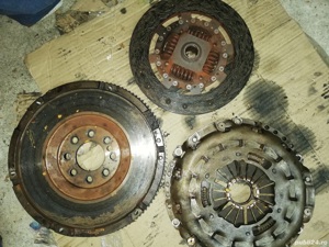 Pompa injectie si Ambreaj Ford transit 2.0 disel  - imagine 3