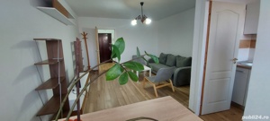 închiriez garsoniera 