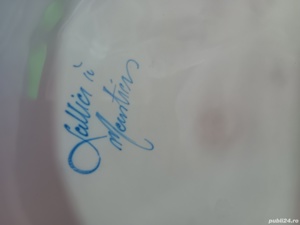 Vază Porțelan , semnată !