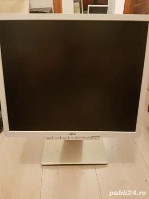 Monitor 22",  Fujitsu B22W-5, 19" Fujitsu B19-7, Benq G951 - imagine 5