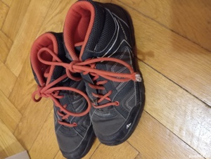 Vând impermeabile drumeție 