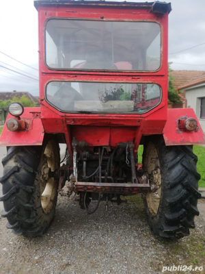 Tractor U650 - imagine 5