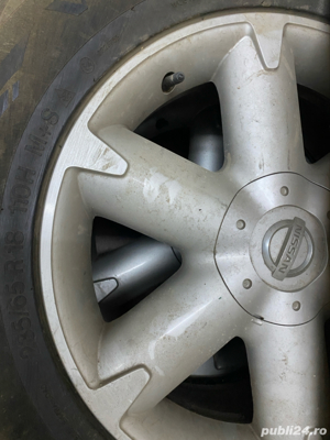 Vand 4 Genti cu 2 cauciucuri pentru Iarna