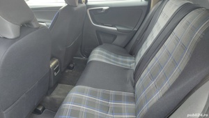 Vand volvo xc 60, 2.4 diesel,negru,an 2008 noiembrie in stare  extrem de buna estetic si tehnic - imagine 7