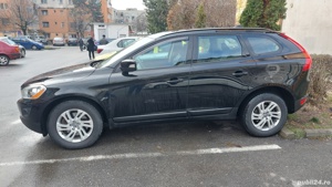 Vand volvo xc 60, 2.4 diesel,negru,an 2008 noiembrie in stare  extrem de buna estetic si tehnic - imagine 3