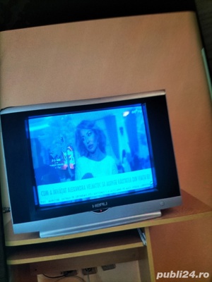 vind televizor marca Heru diagonala 55 cm fără telecomanda la 140 lei