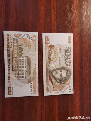 Colectionar, vand bancnote din Austria