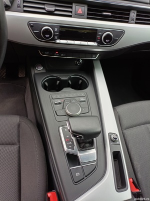 Audi A4, full-black, 137km, 1,4 benzină  - imagine 5