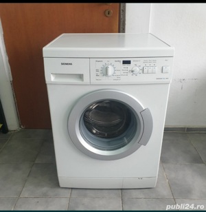 Masina de spălat rufe Siemens. 