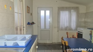 ULTRACENTRAL - teren aprox.938 mp cu casa batraneasca la 280000 euro - imagine 2