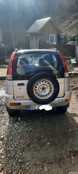 Daihatsu Terios 1.3 benzină, an 2003 - imagine 2