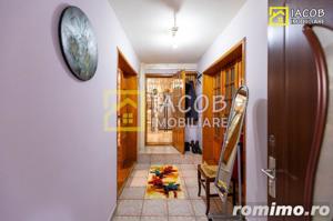 Casa P+M si garaj cu h=4.5 m, ultracentral Bacau - imagine 11