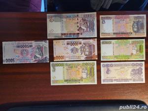 Colectionar, vand bancnote din Guineea