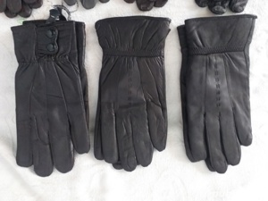 mănuși piele naturală  pt.femei