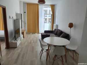 Regim hotelier: Apartament frumos in centru cu balcon privat - imagine 5