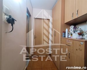 Apartament cu 3 camere, 2 bai, centrala proprie, zona Bucovina - imagine 8